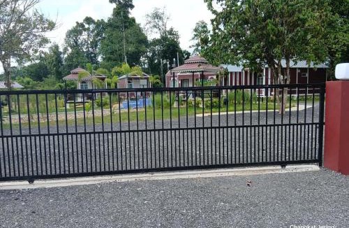 Larut House | Singgah Dusun Zahra