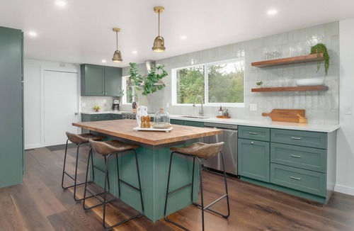 Winchester House | Singing Waters at N. Umpqua