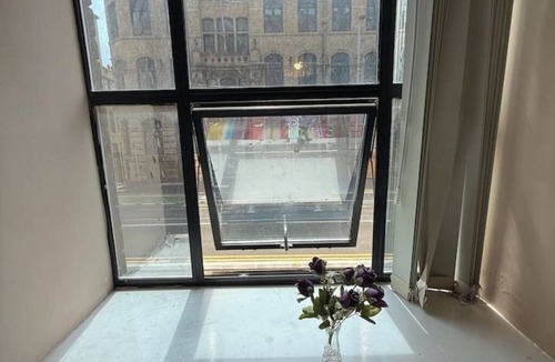 Bradford Apartment | Single Attractive Studio Flat