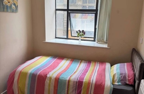 Bradford Apartment | Single Attractive Studio Flat