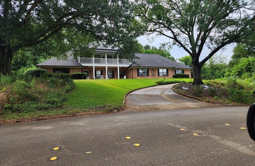 Nacogdoches Apartment | Single Bedroom/Bath in lovely Nacogdoches with Personal AC