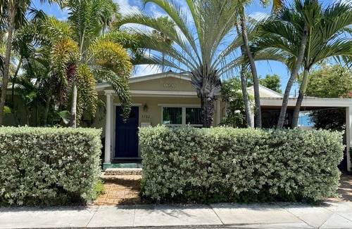 New Town House | Single Family Home, 3 Bedroom, 2 Baths, Pool. Great Value!