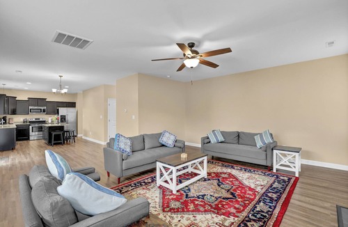 Hubert House | Single Family Home near Camp Lejeune