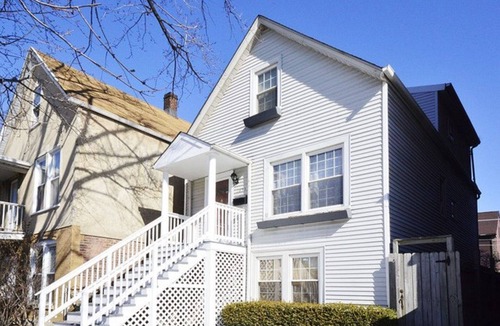 Lakeview House | Single Family Home! Sleeps 8 Lincoln Park/Lakeview