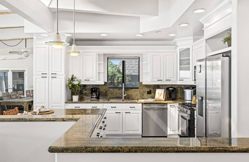 South Oceanside House | Single Family Home with a Private Beach Backyard P1919-0