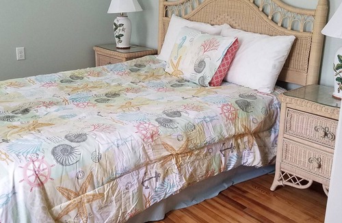 Marmora House | Single Family Large yard!