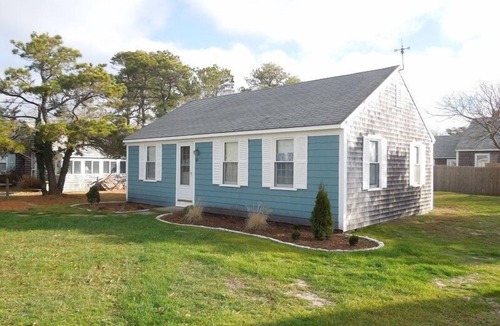 Dennis Port House | Single Floor Living, 500 Feet To The Beach! (1821)