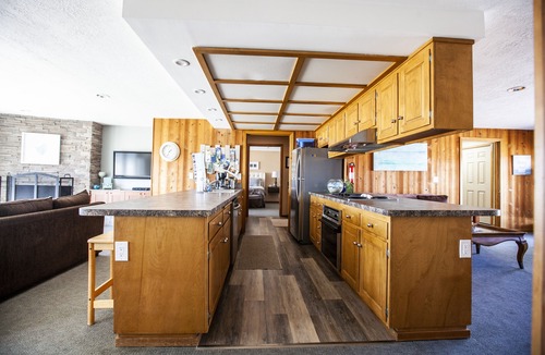 Bayshore House | Single Level, 2 King suites, on the beach, with 36" wide doors for accessibility