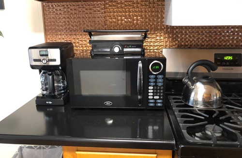 Terre Haute Cottage | Single-Level, 3 Bedroom, 2 Bath, Equipped Kitchen, Laundry
