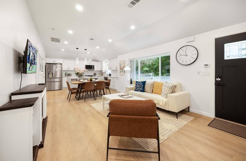 Meridian Park House | Single-Level 3BR Retreat, Step-Free & Family Ready
