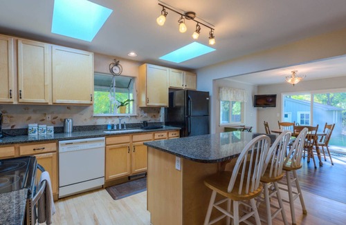Old North Boulder House | Single Level Home - Easy Access to Everything Cool in Boulder - Plus Garage