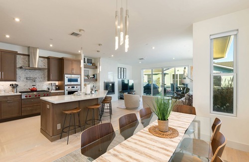 Old Town House | Single level home - Modern Luxury Amenities