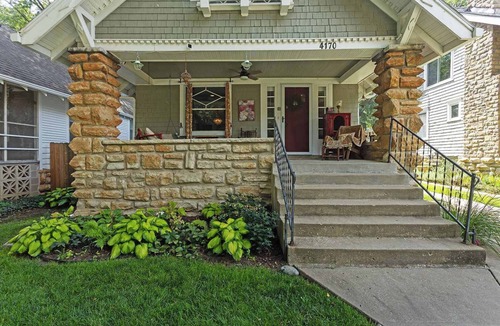Rosedale House | Single Level Home Near KU Med + Plaza w/Hot Tub