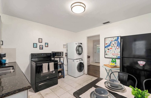 College Park House | Single-level home w/patio & pet-friendly