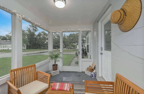 College Park House | Single-level home w/patio & pet-friendly