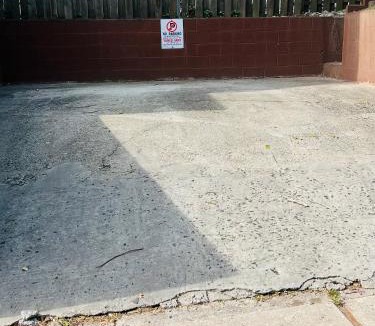 Irvington House | Single Room with Bathroom