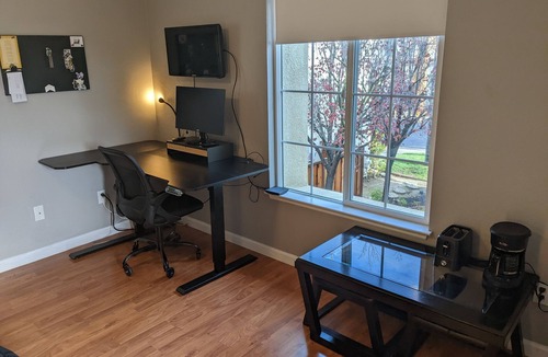 Dublin Apartment | Single room with private entrance & attached bath