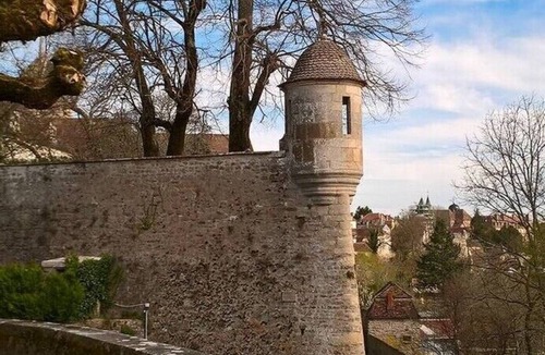 Avallon House | Single Room with Whirlpool Bath