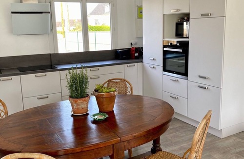 Saint-Vaast-la-Hougue House | Single-storey house