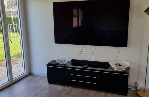 Saint-Vaast-la-Hougue House | Single-storey house