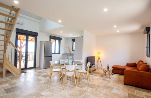Preyssac-d'Excideuil Cottage | Single-storey house, pets allowed - 2 guests