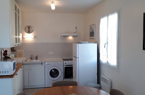LʼAiguillon-sur-Mer House | Single-storey cottage near beach with parking in L'Aiguillon-sur-Mer