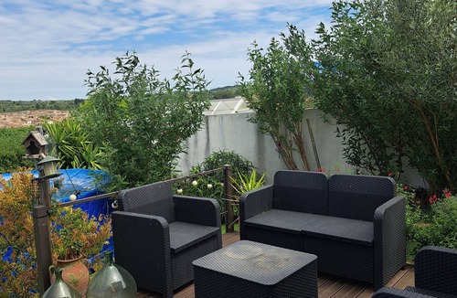 Montagnac Villa | Single-storey detached house with unobstructed view, garden and above-ground pool