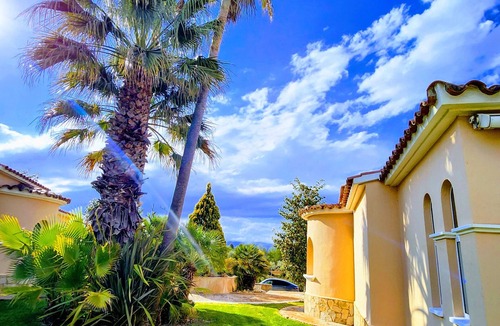 San Jorge House | Single-storey house with pool in the San Jordi Castellón golf course