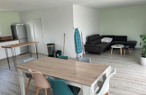 Petosse House | Single-storey house in quiet subdivision