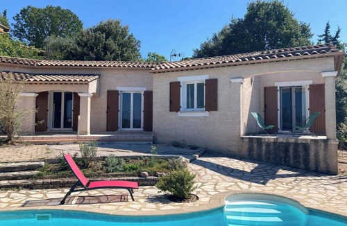 Barjac Villa | Single-storey villa with exceptional panoramic view