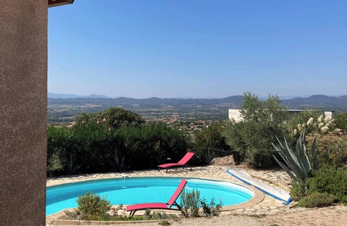 Barjac Villa | Single-storey villa with exceptional panoramic view