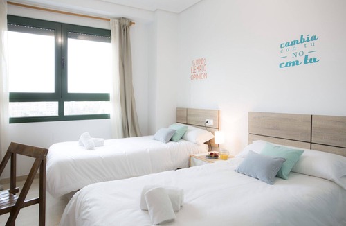 Penya-roja Apartment | Singular Stays Alameda II