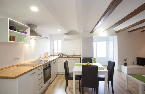 La Roqueta Apartment | SingularStays Cervantes I