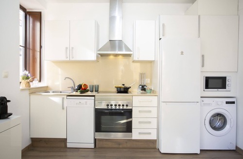 La Roqueta Apartment | SingularStays Valencia Center III