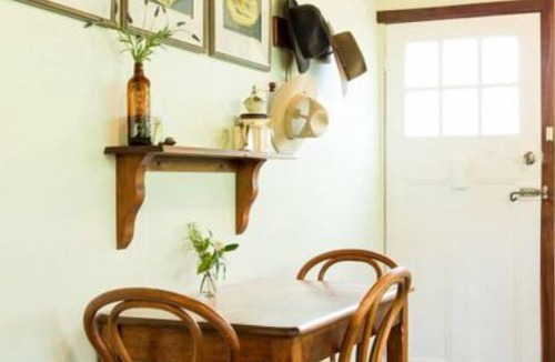 Maldon House | Sinnamon's Cottage Maldon Victoria