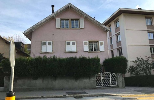 Sion Apartment | Sion center, old town, sun, skiing, hiking, nature, festivals, wine region