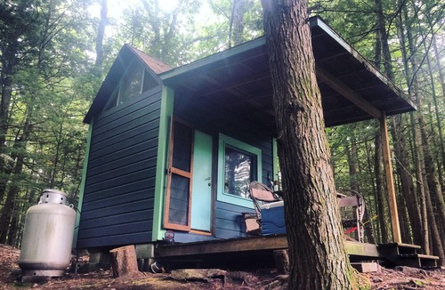 Saugerties House | Sioux Tipi on Chloe's Lake