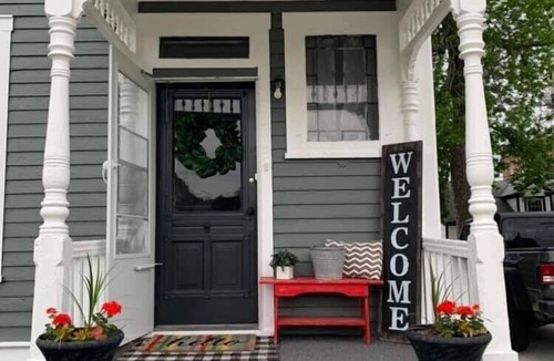 Manchester House | “Sip & Dream” by White Water Park, Brewery & Coffee Shops!