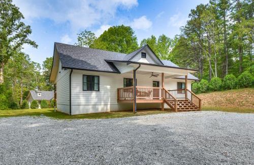 Wiley House | Sip, Hike & Explore Clayton: Quiet Tiger Retreat