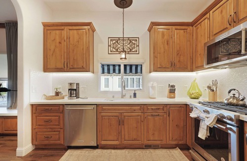 Lodi House | Sip & Stroll: Downtown Lodi Walk to Eats & Shops Easy Winery Drive