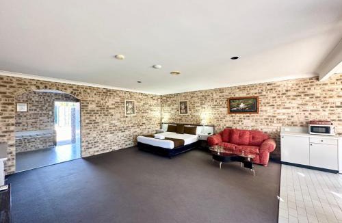 Heatherbrae Hotel | Sir Francis Drake