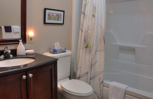 Brockville Bed & Breakfast | Sir Isaac Brock B&B Luxury Suites