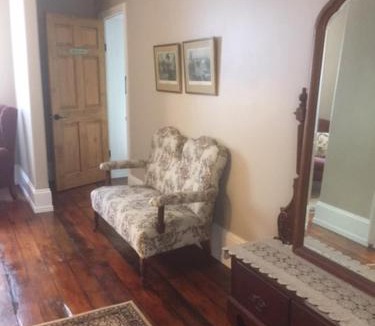Brockville Bed & Breakfast | Sir Isaac Brock B&B Luxury Suites