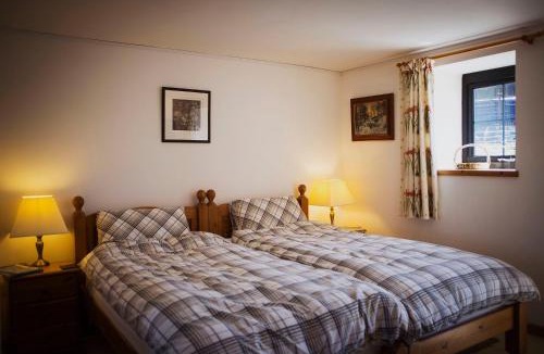 Carmarthen House | Siramik