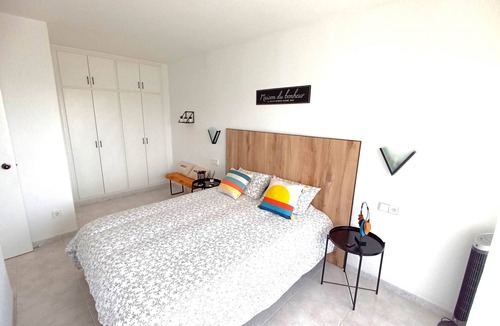 Parc de Mont-roig Apartment | Sirena - Beautiful 1st line apartment, side sea view