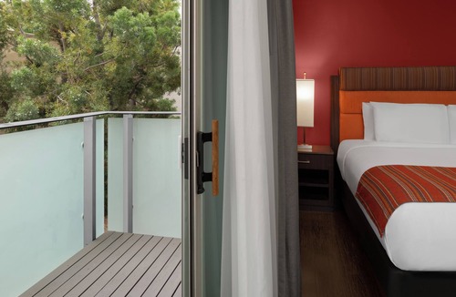 Beverly Hills Hotel | SIRTAJ - Beverly Hills
