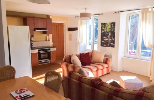 Lehon Apartment | Sisley - Dinan, beautiful apartment with stunning views