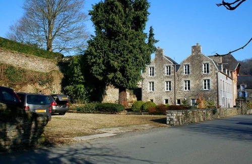 Lehon Apartment | Sisley - Dinan, beautiful apartment with stunning views