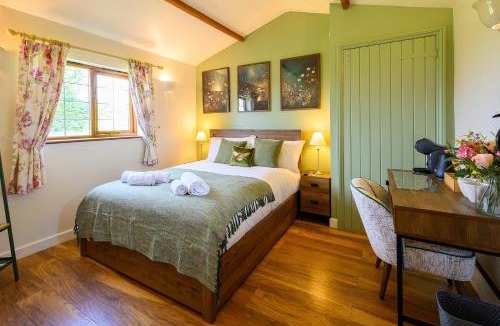 Staple Hill Hotel | Siston Stables by STAE-Homes