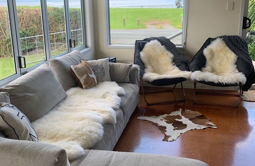 Whananaki House | Sit back and enjoy the view!